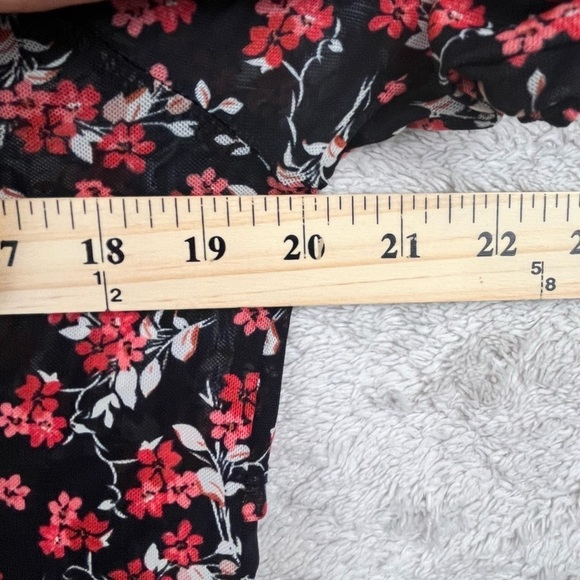 PERSEPTION CONCEPT Floral Blouse Top Ditzy Print Medium - Picture 13 of 16